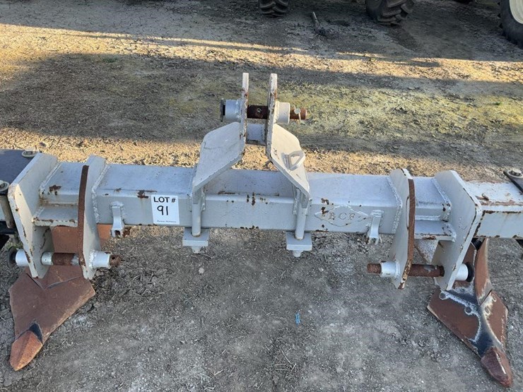 wilcox-"style"-3-pt-3-row-60"-furrow-bar-image-8