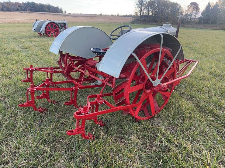 1927-fordson-tractor-image-5