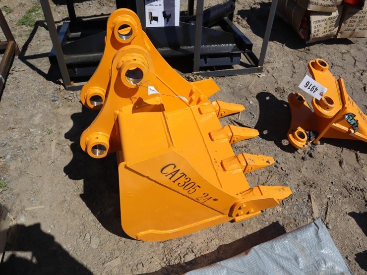 caterpillar-305-image-3