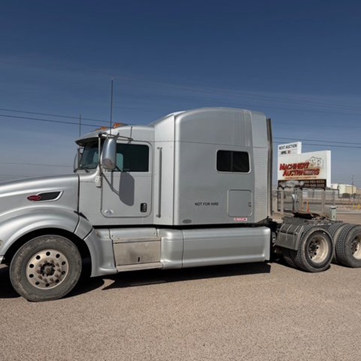 2011 PETERBILT 386