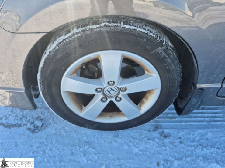 2009-honda-civic-sport-4dr-sedan-5a-image-19