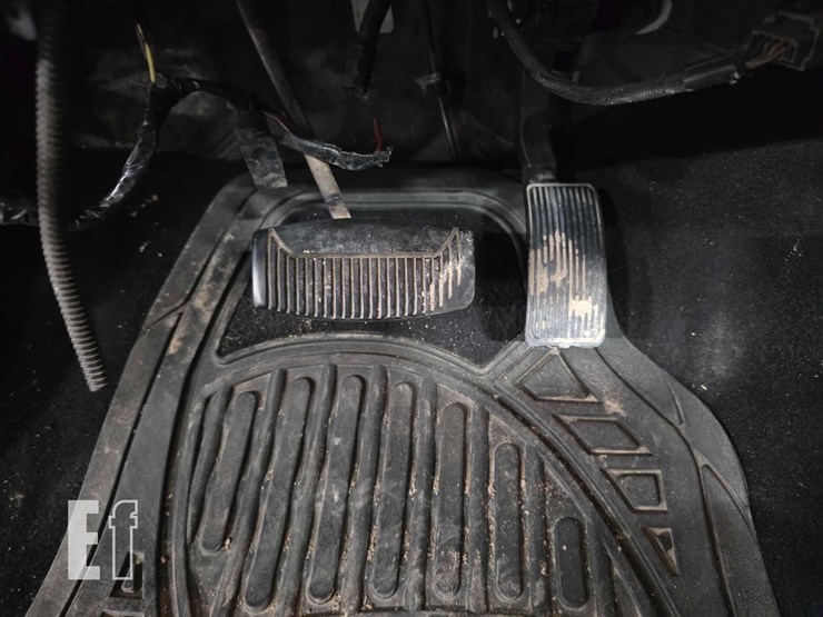 2008-ford-f550-image-11