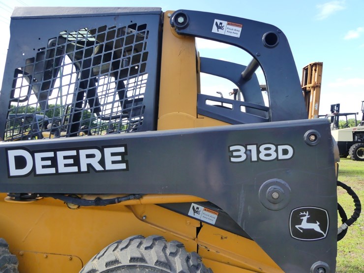 deere-318d-image-8