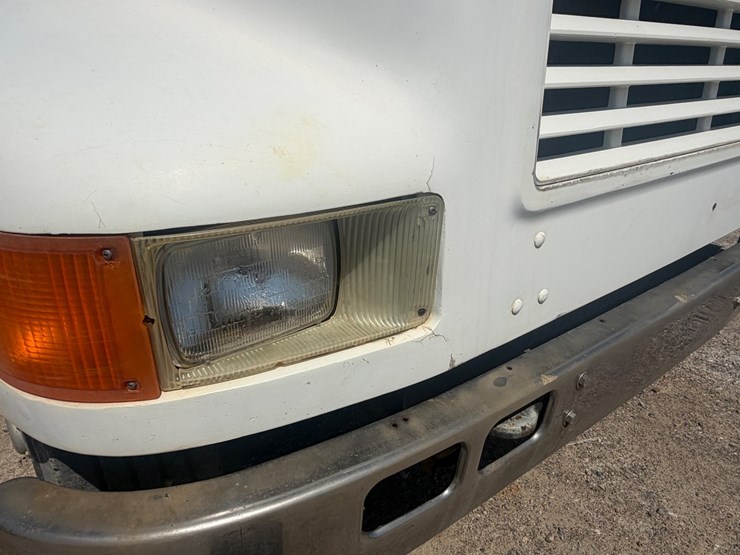 1990-international-4900-image-19