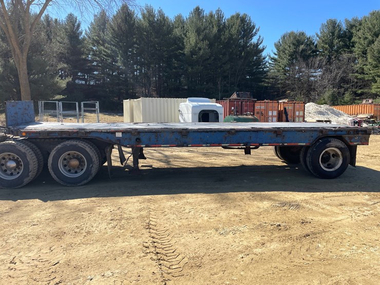 #1030-•-1973-28'-pike-semi-trailer-(has-wi-title)-image-2