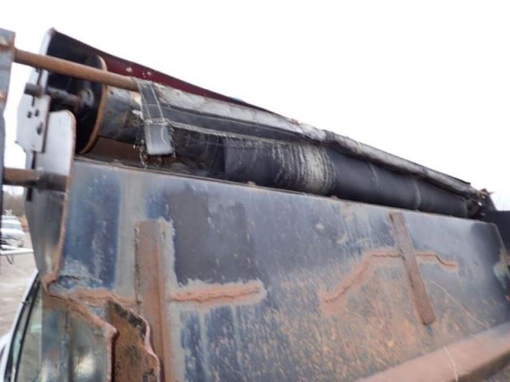 1999-sterling-l9513-image-43