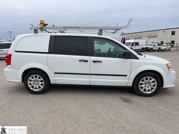 2015-ram-c/v-image-4