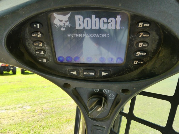 2021-bobcat-t770-image-15