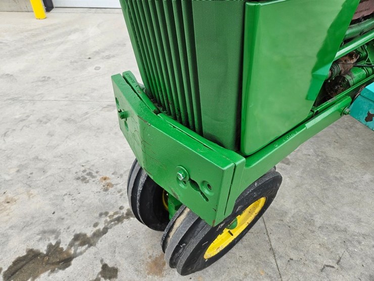 1961-john-deere-2010-image-9