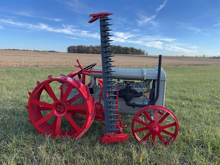 1922-fordson-tractor-image-6