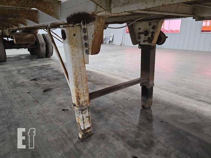 40-foot-vacuum-tank-trailer-image-15