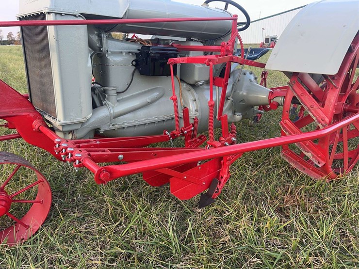 1927-fordson-tractor-image-64