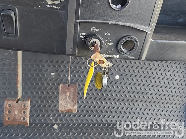 2020-club-car-carryall-1700-image-67