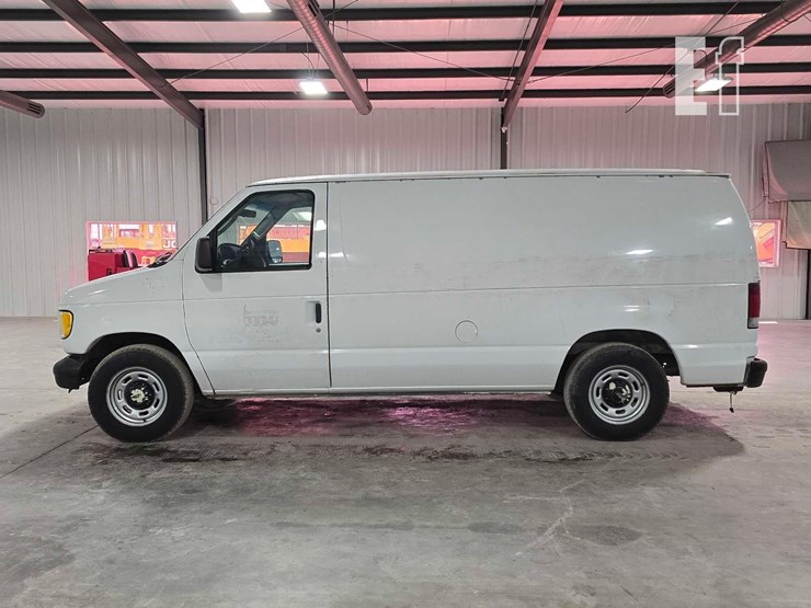 2005-ford-e150-image-5