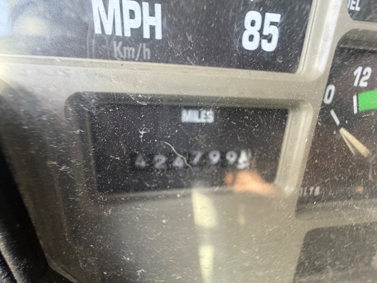 1997-international-4700-image-21