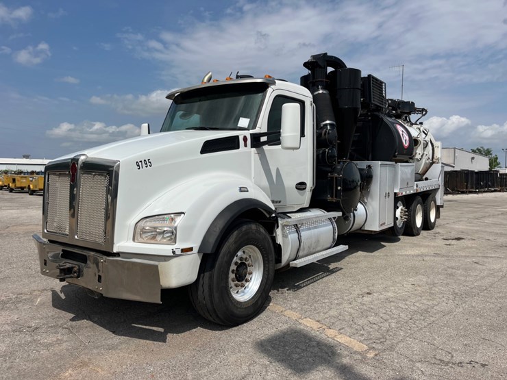 2020-kenworth-t880-image-1