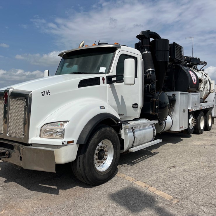 2020 KENWORTH T880