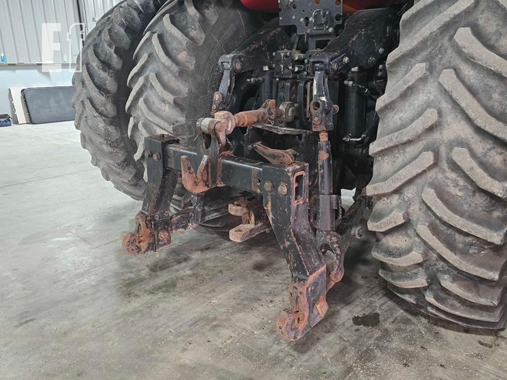 case-ih-magnum-245-image-9