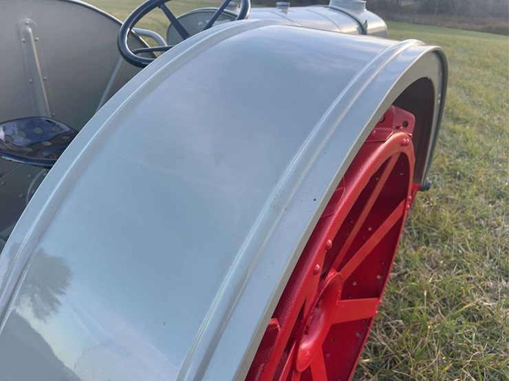 1926-fordson-tractor-image-34