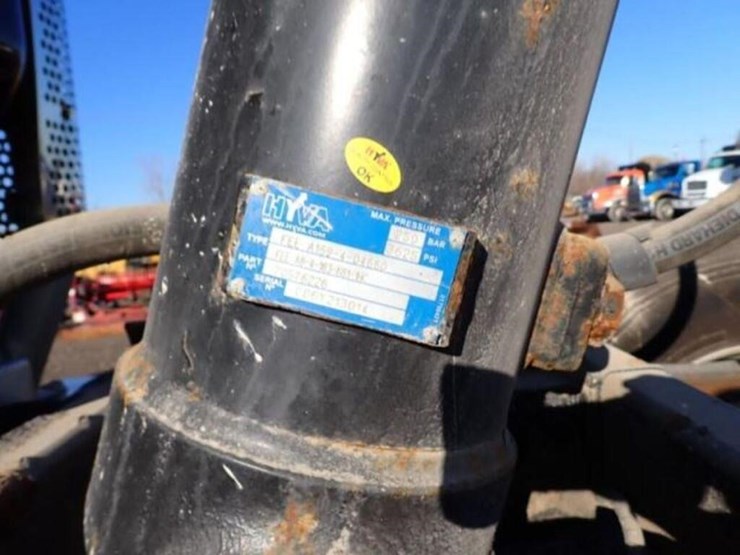 2013-kenworth-t800-image-77