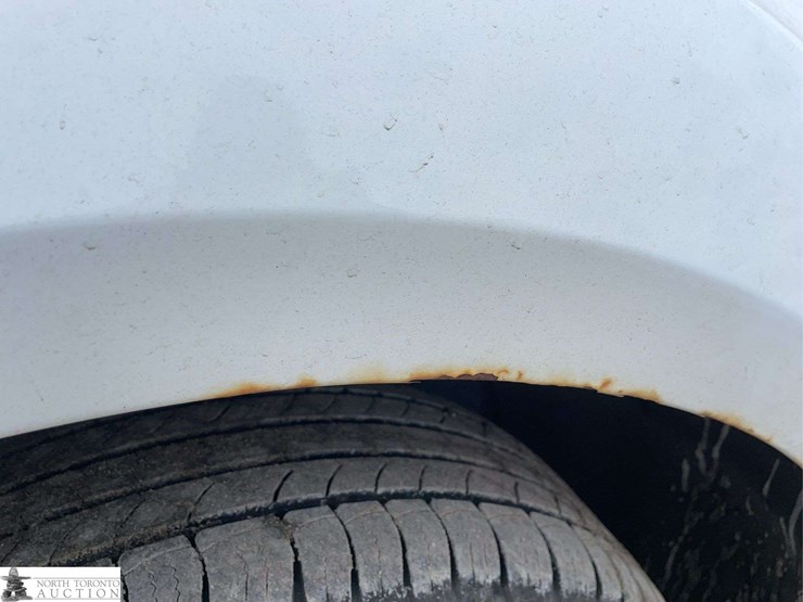 2017-chevrolet-equinox-image-26