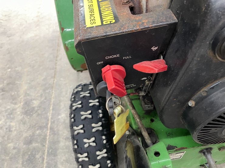 #3968-•-john-deere-trs24-snowblower-image-17