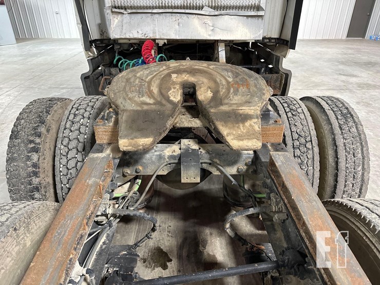 2012-international-prostar-image-9