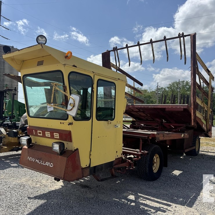 NEW HOLLAND 1069