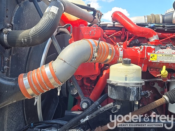 2014-kenworth-t880-image-87