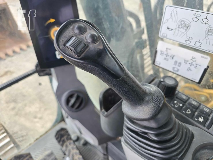 2020-caterpillar-336gc-image-18