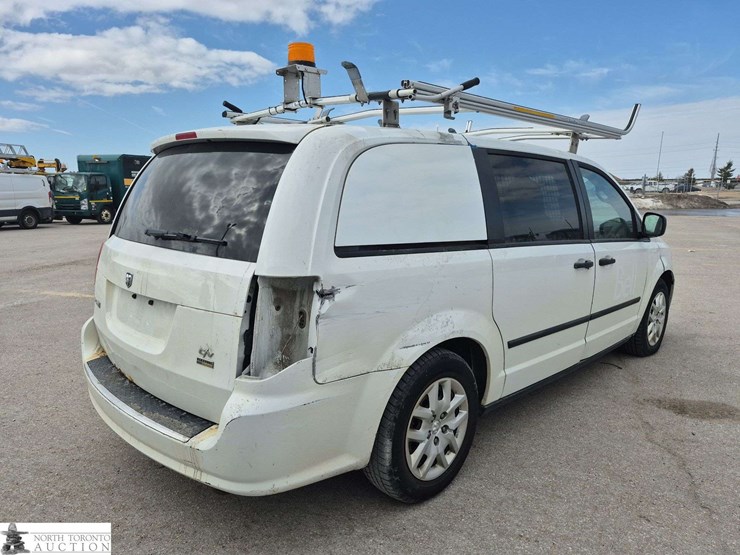 2015-ram-c/v-image-5