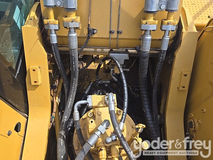 2017-caterpillar-336fl-image-84