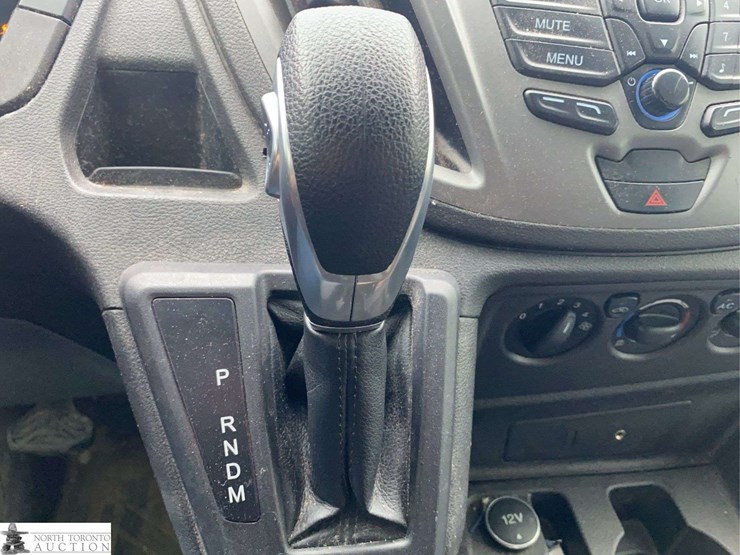 2016-ford-transit-image-22