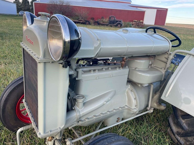 1929-fordson-tractor-image-14