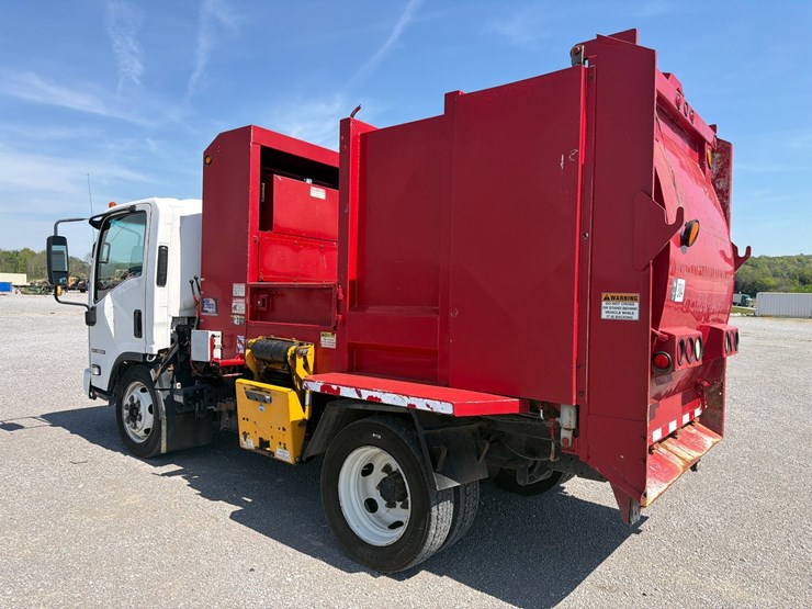 2008-gmc-w5500-image-6