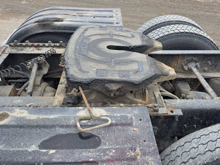 2006-international-9900-image-17