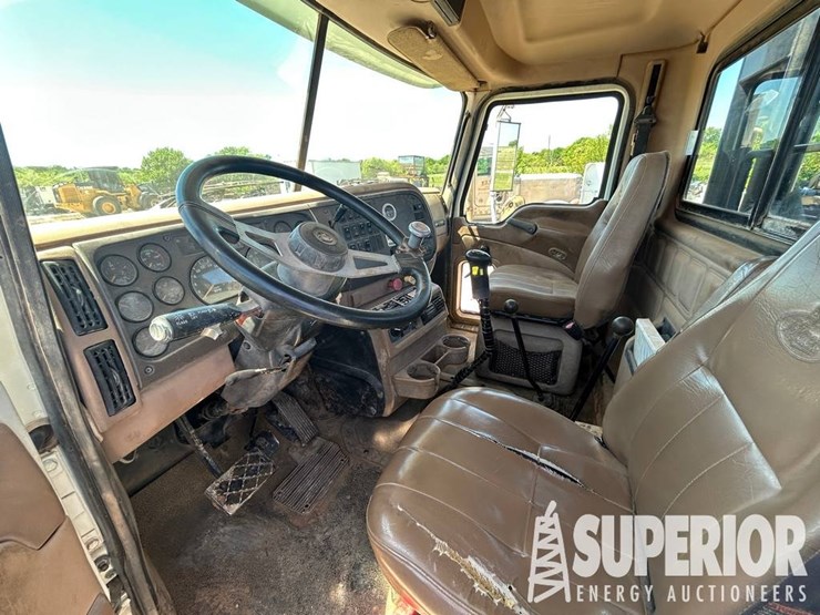 2007-mack-granite-cv713-image-8