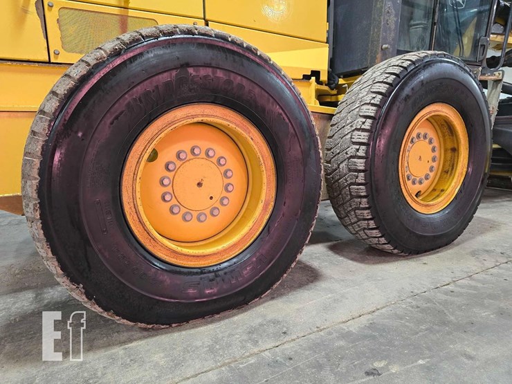 2009-deere-770g-image-29