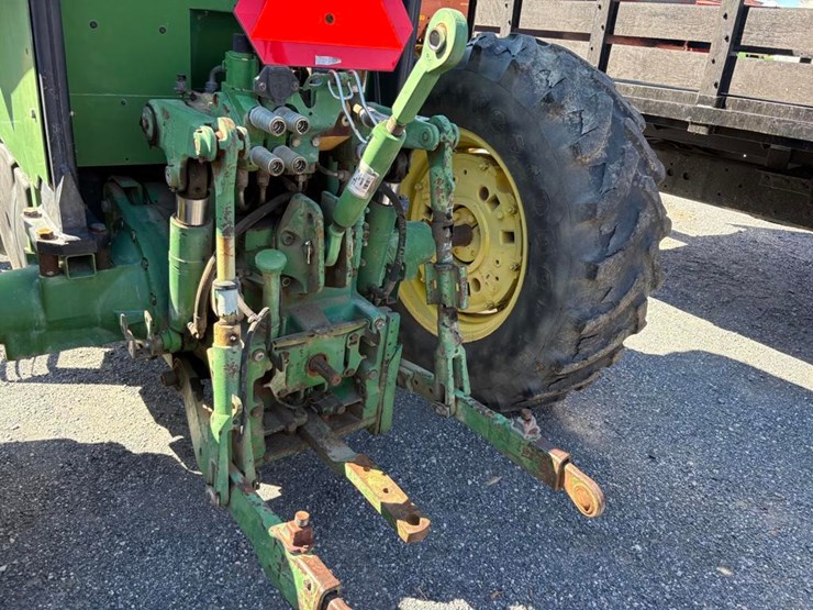 1993-john-deere-6300-image-13