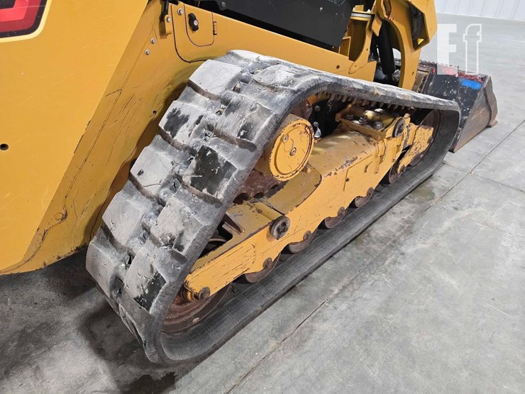 2023-caterpillar-289d3-image-37