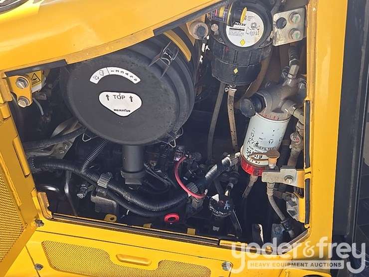 2023-komatsu-d61px-24-image-51