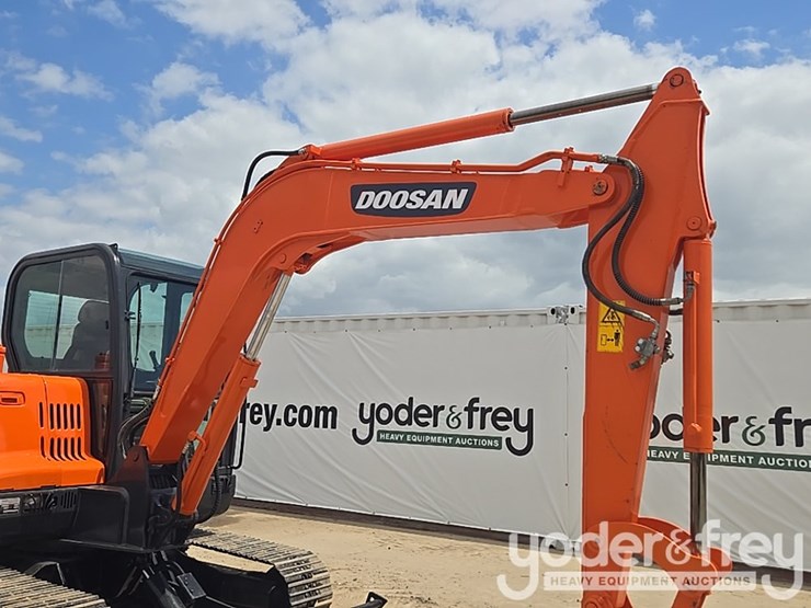 2020-doosan-dx60e-9cn-image-39