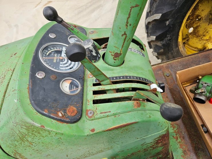 1965-john-deere-2010-image-26