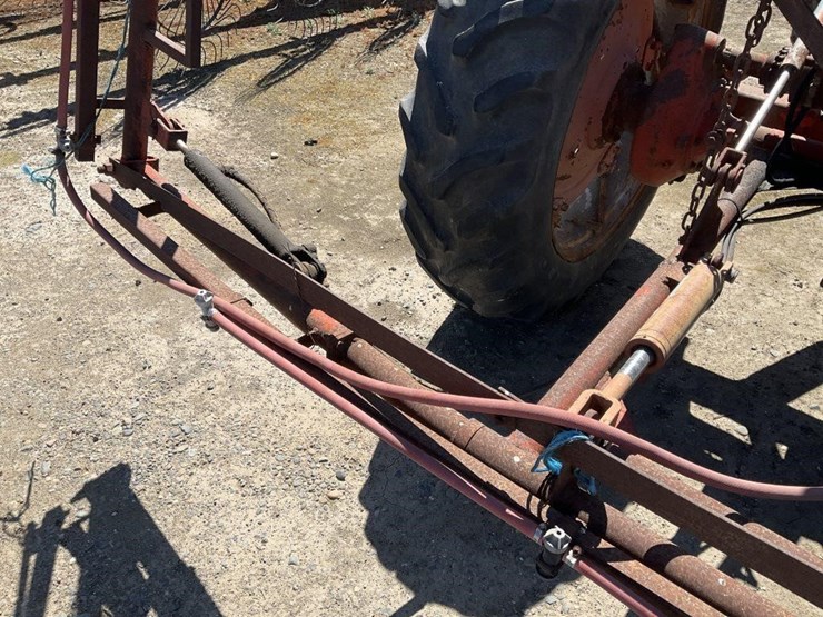 danzig-300g-poly-tank-s.p.-articulating-sprayer-image-23