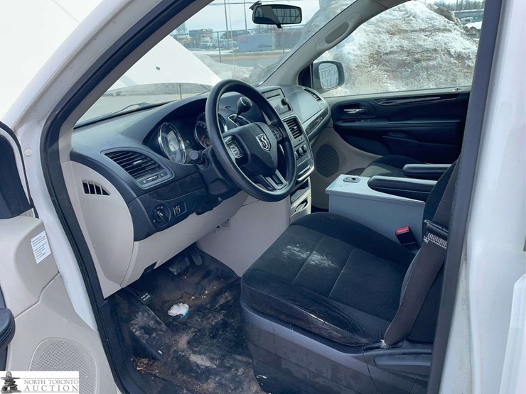 2012-ram-c/v-image-11