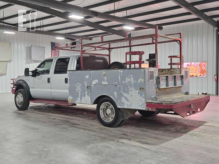 2007-ford-f550-image-4