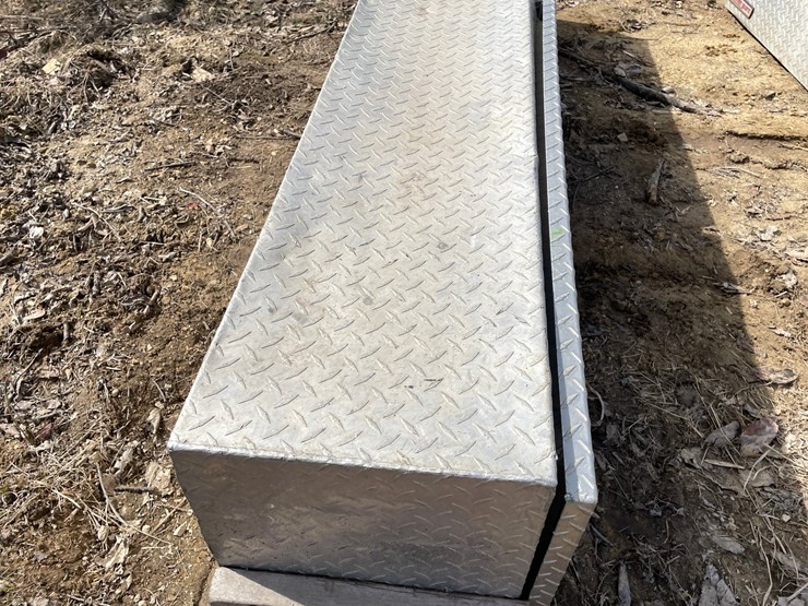 #3971-•-(2)-aluminum-truck-tool-box's-image-21