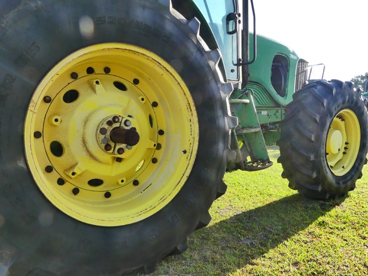 2011-john-deere-7330-image-7