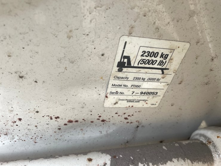 #3917-•-crown-5,000-lbs.-pallet-jack-image-7