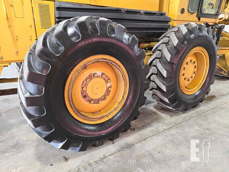 2007-caterpillar-140h-image-28